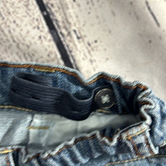 Tommy Hilfiger kids size 3T jeans - Picture 5 of 6